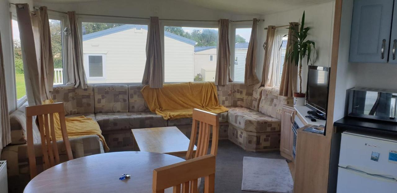 Private Caravan Situated At Parkdean Holiday Resort St Margaret'S At Cliffe Number 18 Eksteriør bilde
