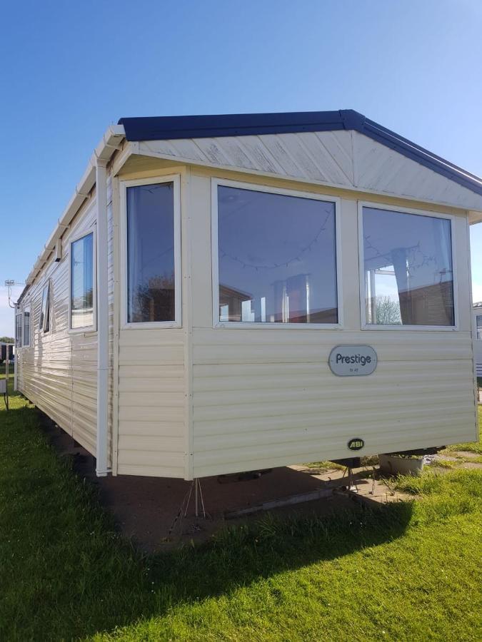 Private Caravan Situated At Parkdean Holiday Resort St Margaret'S At Cliffe Number 18 Eksteriør bilde